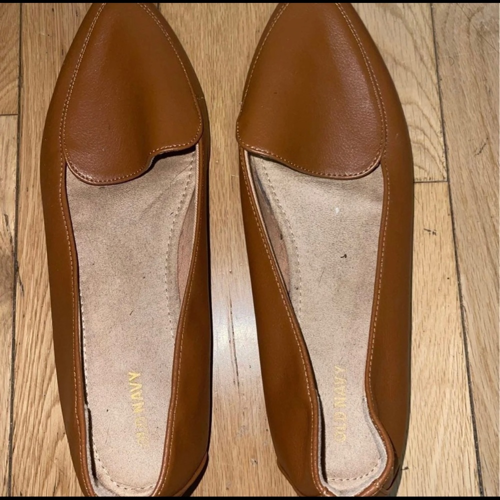 Leather brown flat shoes